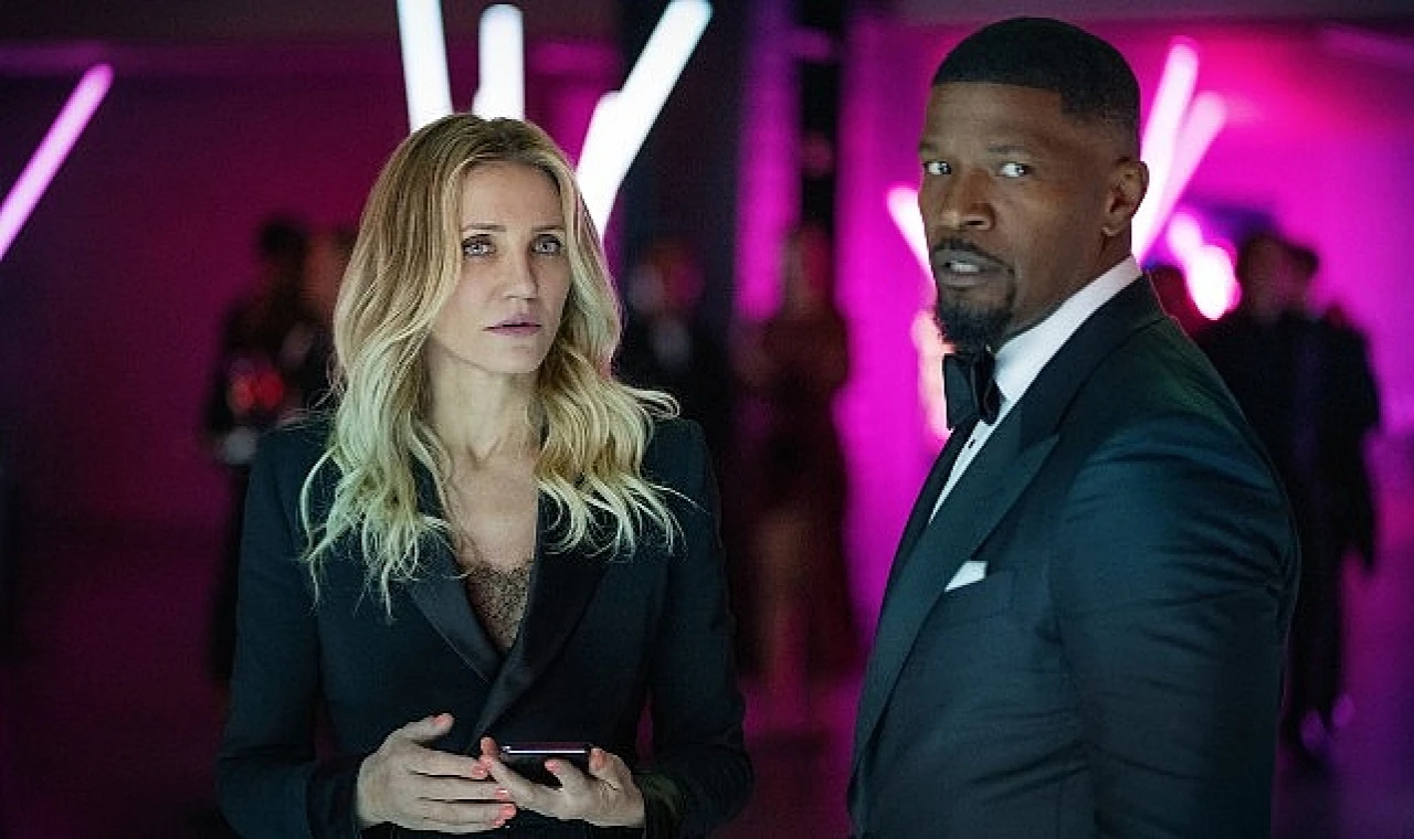 Netflix’in başrollerinde Jamie Foxx ve Cameron Diaz’a yer veren filmi Back in Action’dan yeni fragman yayınlandı.